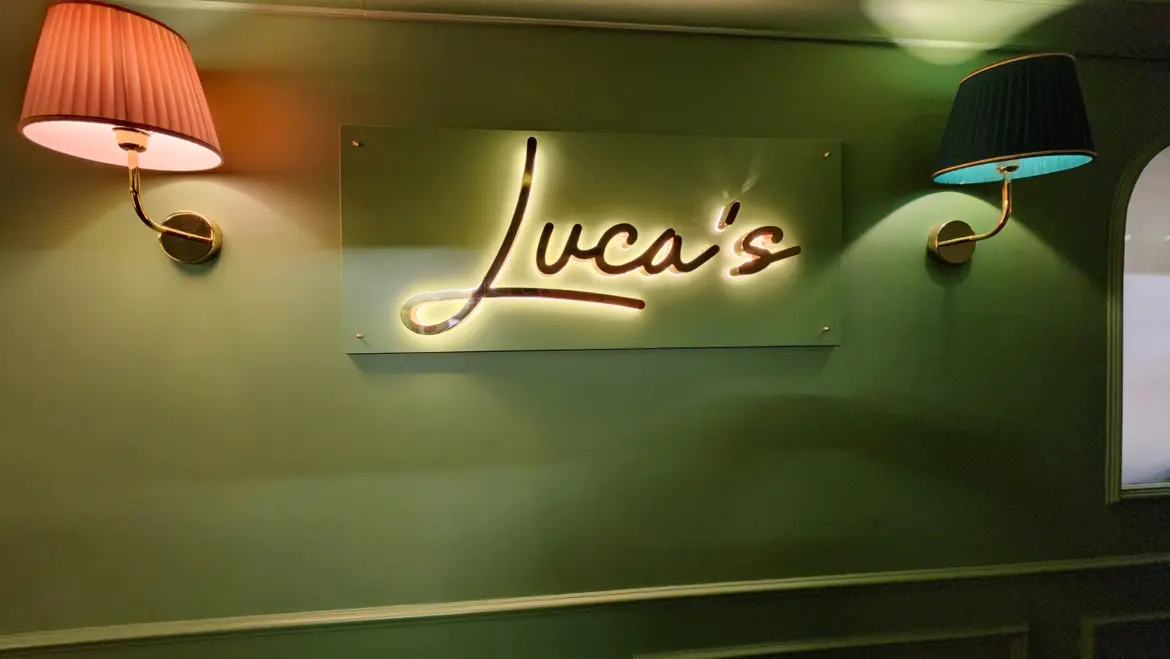 Luca's by Paulo Airaudo