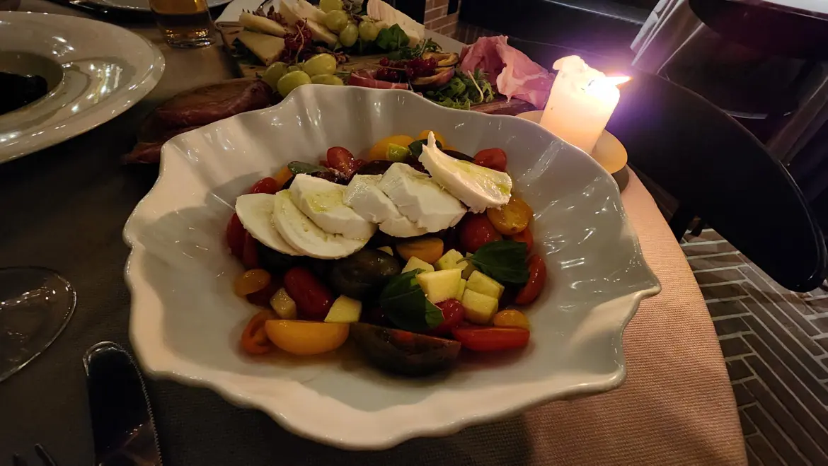 Bufala e Pomodorini, Angel Roofbar & Dining, Florence