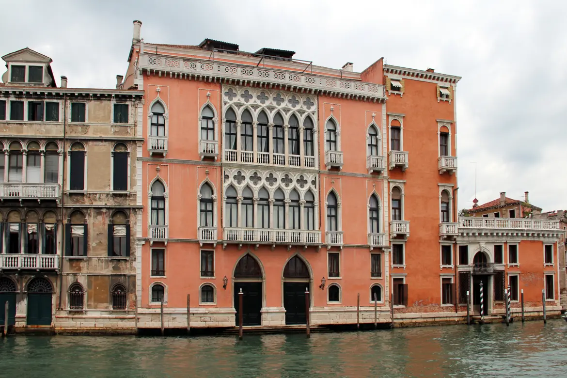 Palazzo Pisani Moretta, Venice