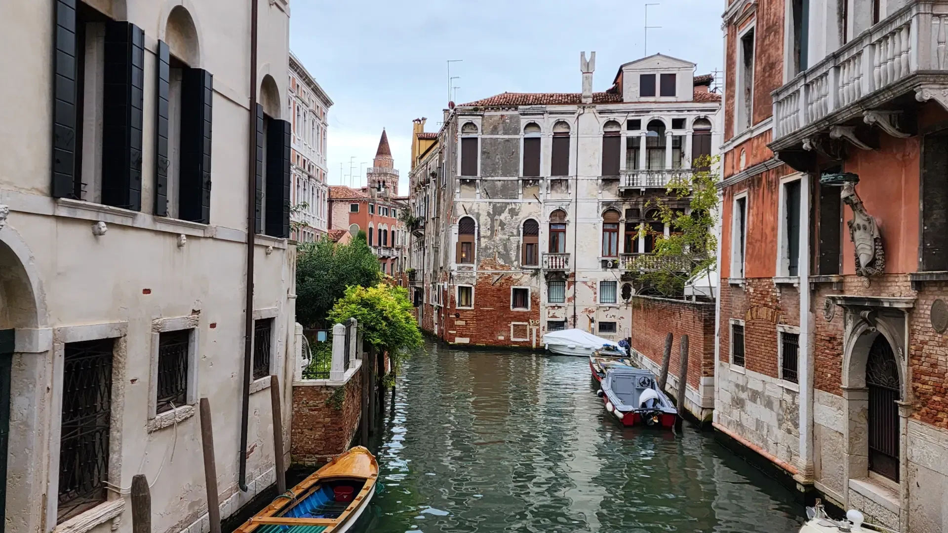 Peaceful canal, Venice