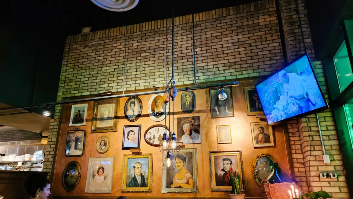 Scaddabush Italian Kitchen & Bar, Toronto, Canada