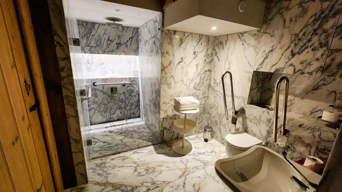 Bathroom, Dare Lisbon House, Lisbon, Portugal