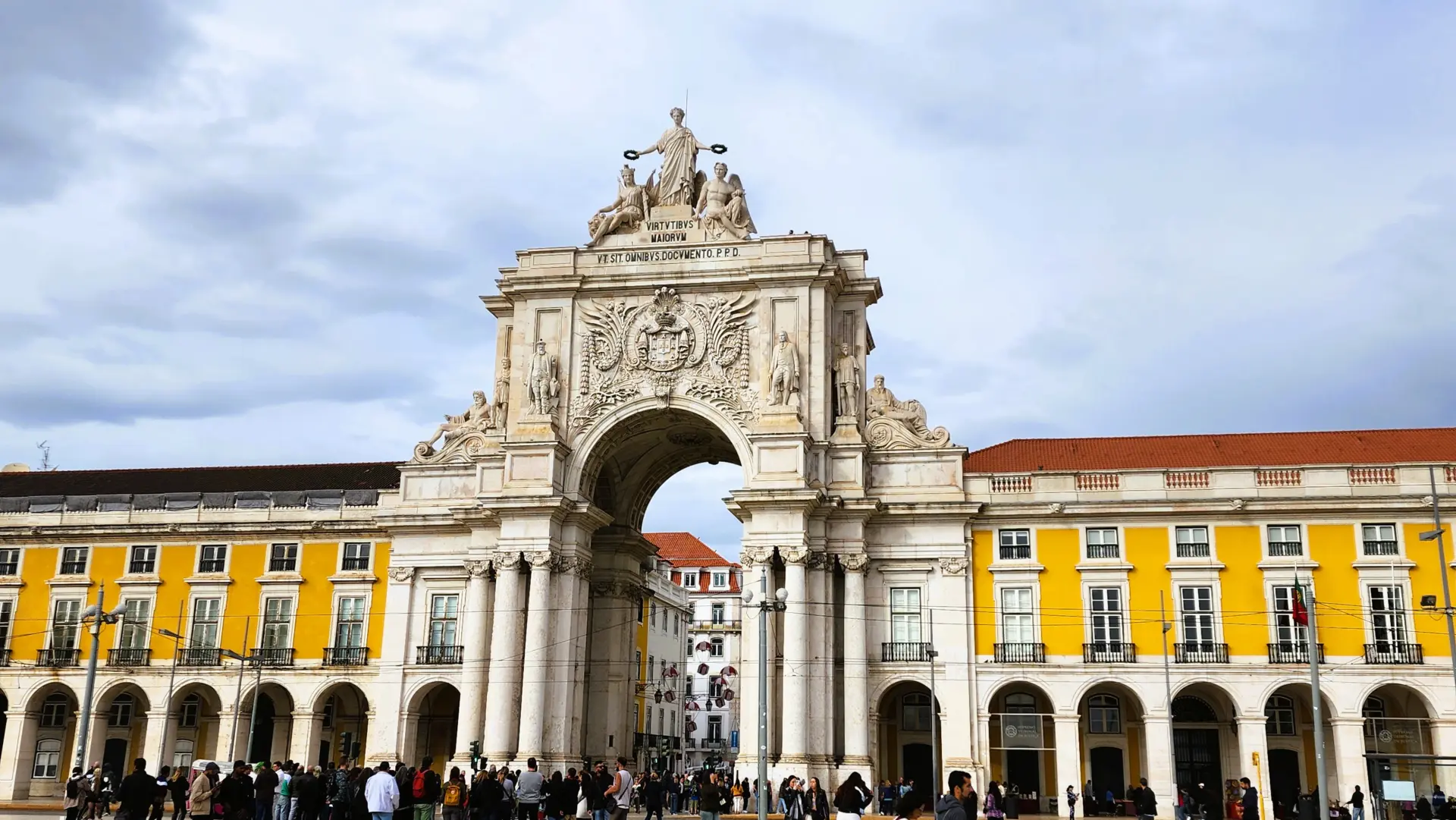 Arco da Rua Augusta, Praça do Comércio (Commerce Plaza), Lisbon, Portugal