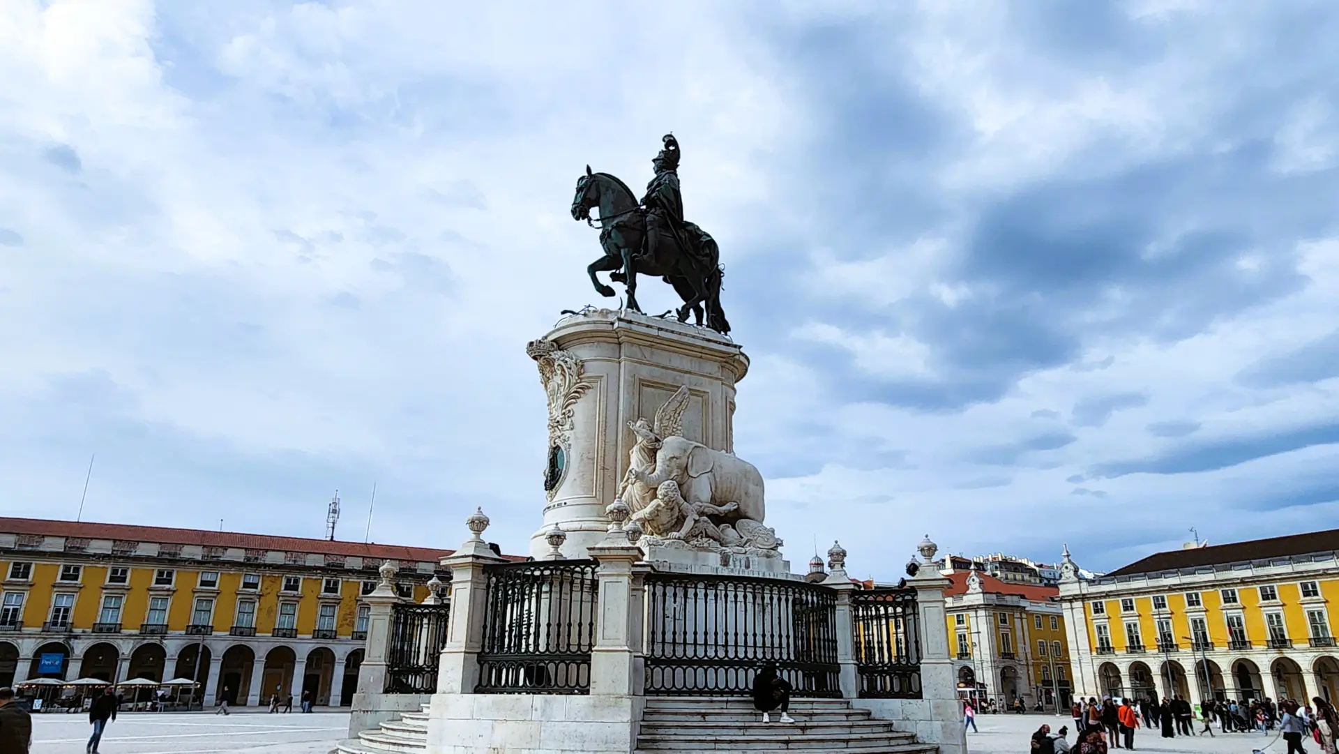 Statue of King José I, Praça do Comércio (Commerce Plaza), Lisbon, Portugal