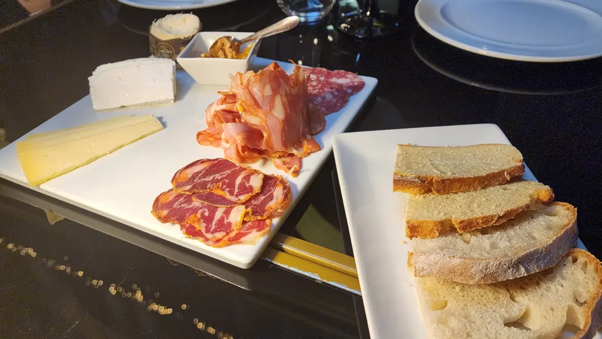 Portuguese cured meats and artisanal cheeses, Gin Lovers, Lisbon, Portugal