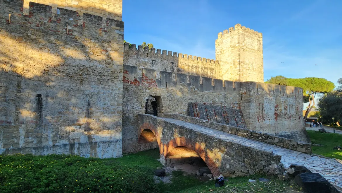 Castelo de São Jorge (St. George's Castle), Lisbon, Portugal