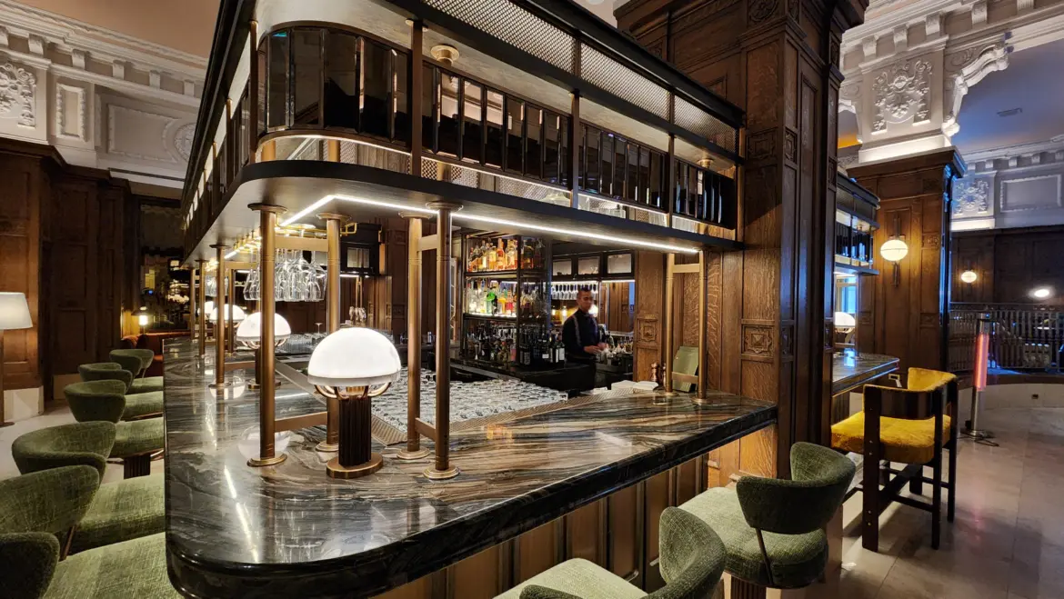 The Bar at Zoe’s Lounge, Fairmont Château Laurier, Ottawa