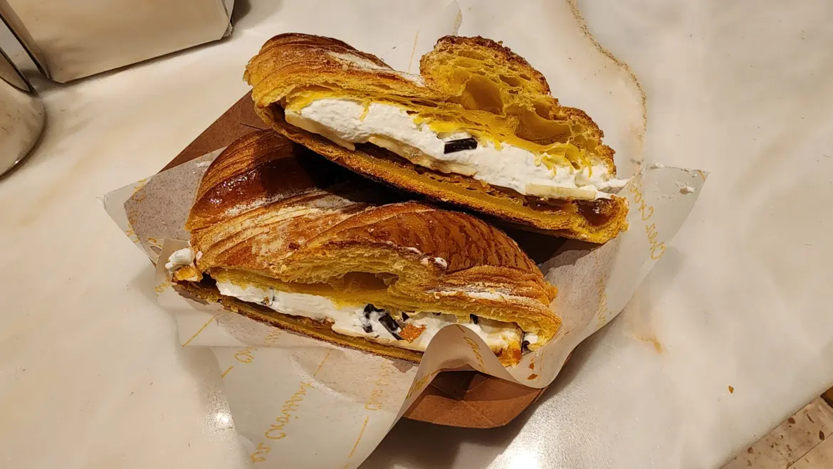 Banoffee Croissant, Chez Croissant, Rua Augusta, Lisbon, Portugal