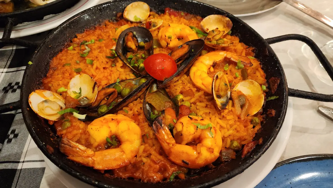 Seafood paella, O Castiço restaurant, Lisbon, Portugal