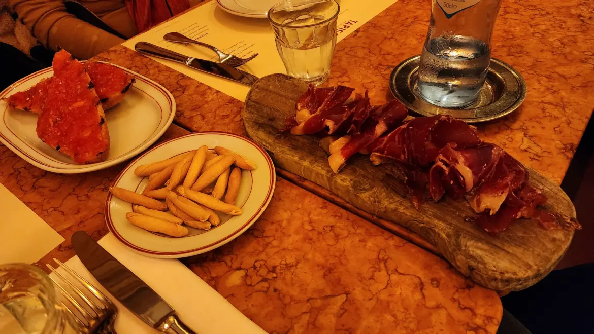 Petiscos (Portuguese Tapas), Tapisco restaurant, Lisbon, Portugal