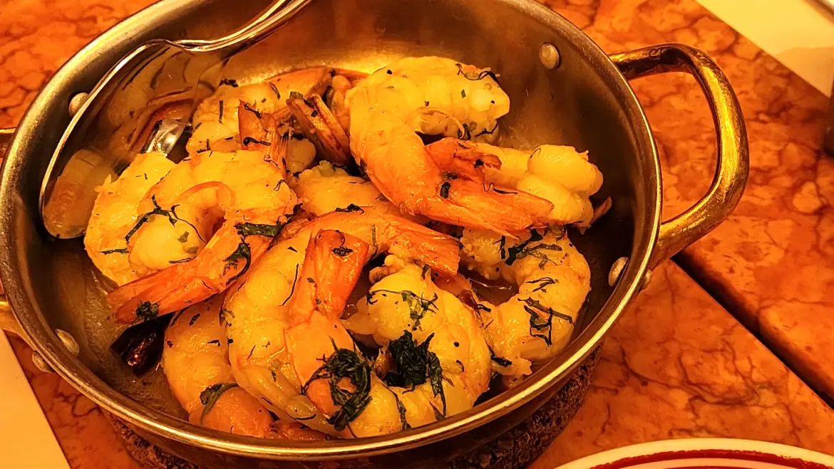 Prawns al Ajillo, Tapisco restaurant, Lisbon, Portugal