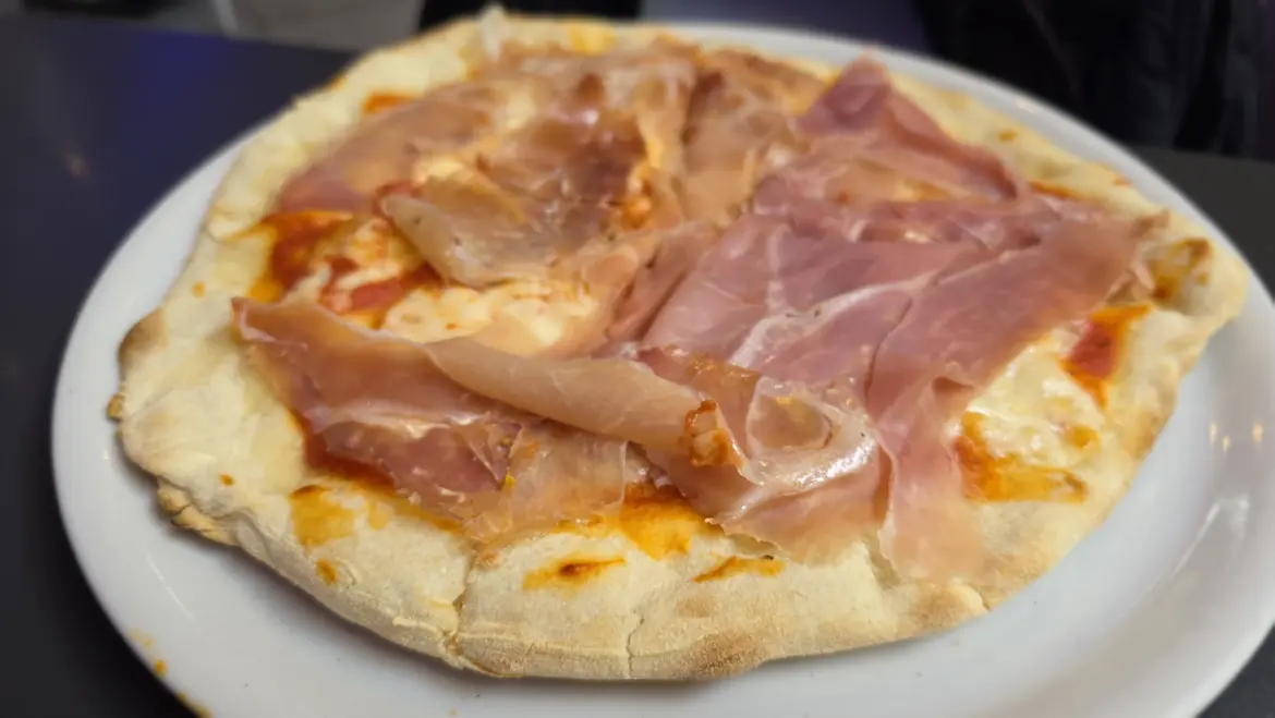 Prosciutto Pizza, Oppio Caffè, Rome, Italy