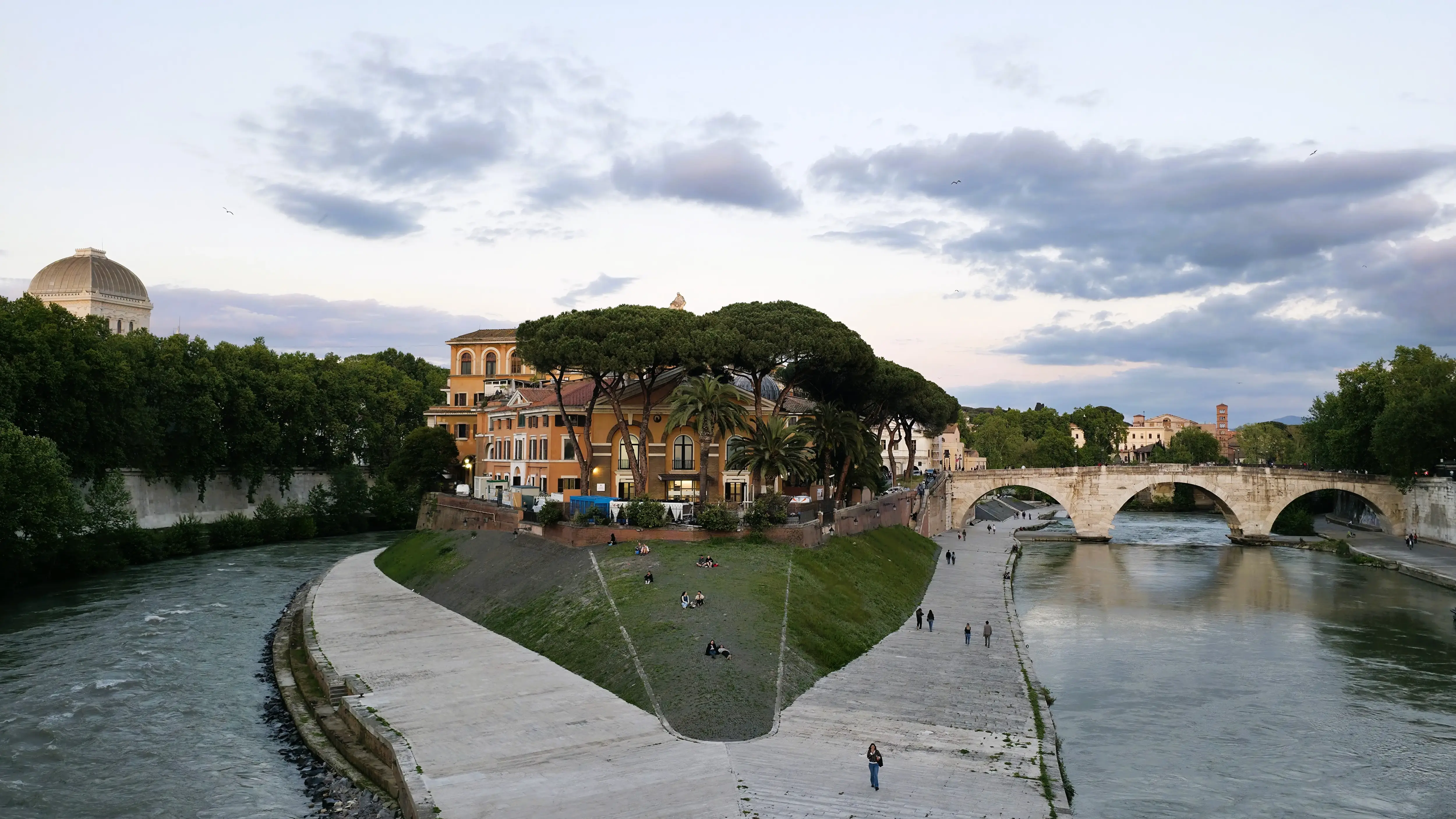 Isola Tiberina (Tiber Island), Rome, Italy