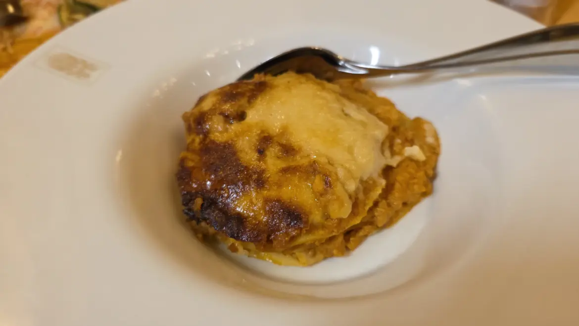 Le Lasagne Emiliane Fatte in Casa (homemade lasagna), Galleria Café Restaurant & Pizza, Milan, Italy