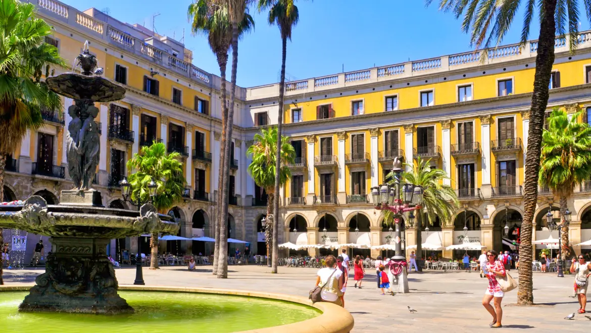 Plaça Reial (Royal Square), Barcelona, Spain
