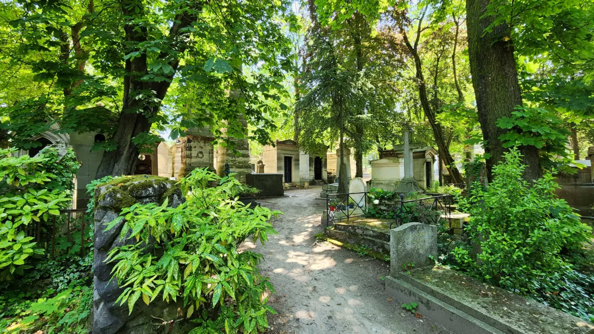 Père Lachaise Cemetery, Paris, France