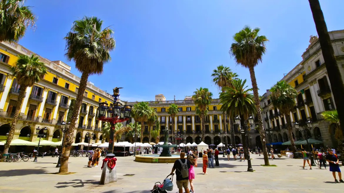 Plaça Reial (Royal Square), Barcelona, Spain
