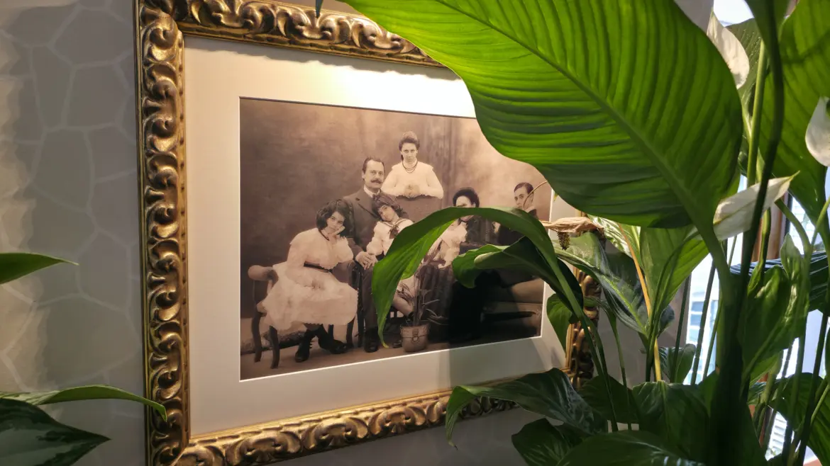 Picture of the Batlló family, Casa Batlló, Barcelona, Spain
