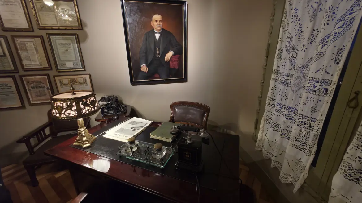 Home office, La Pedrera (Casa Milà) appartment, Barcelona, Spain