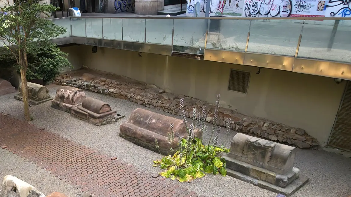 Via Sepulcral Romana, Roman necropolis, Barcelona, Spain