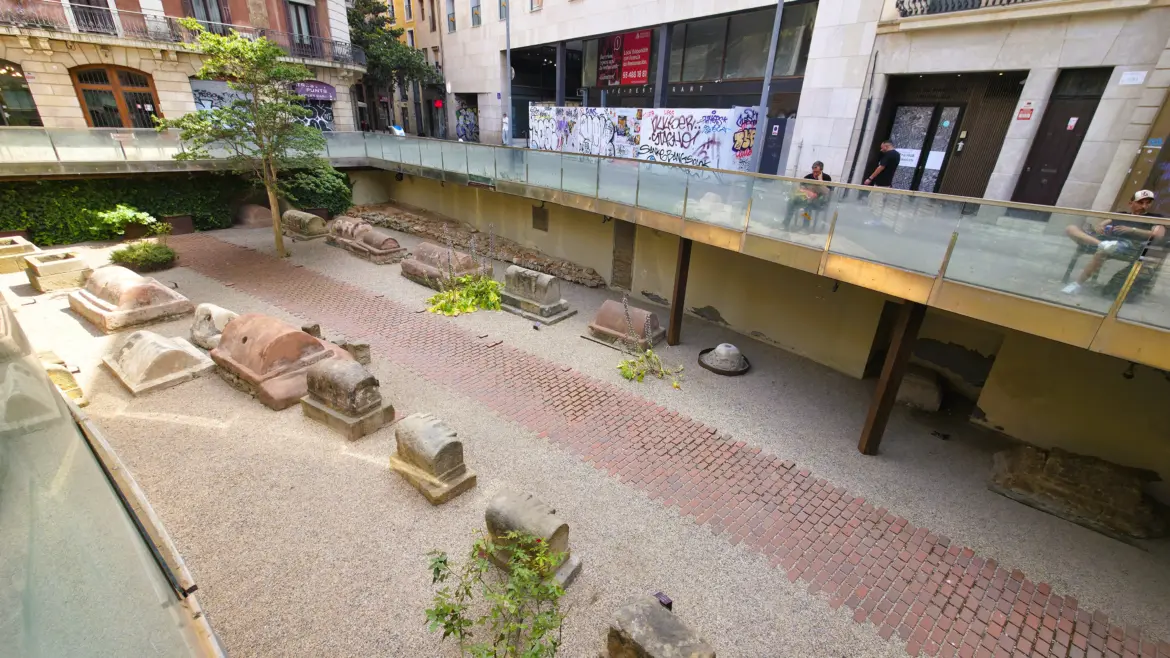 Via Sepulcral Romana, Roman necropolis, Barcelona, Spain