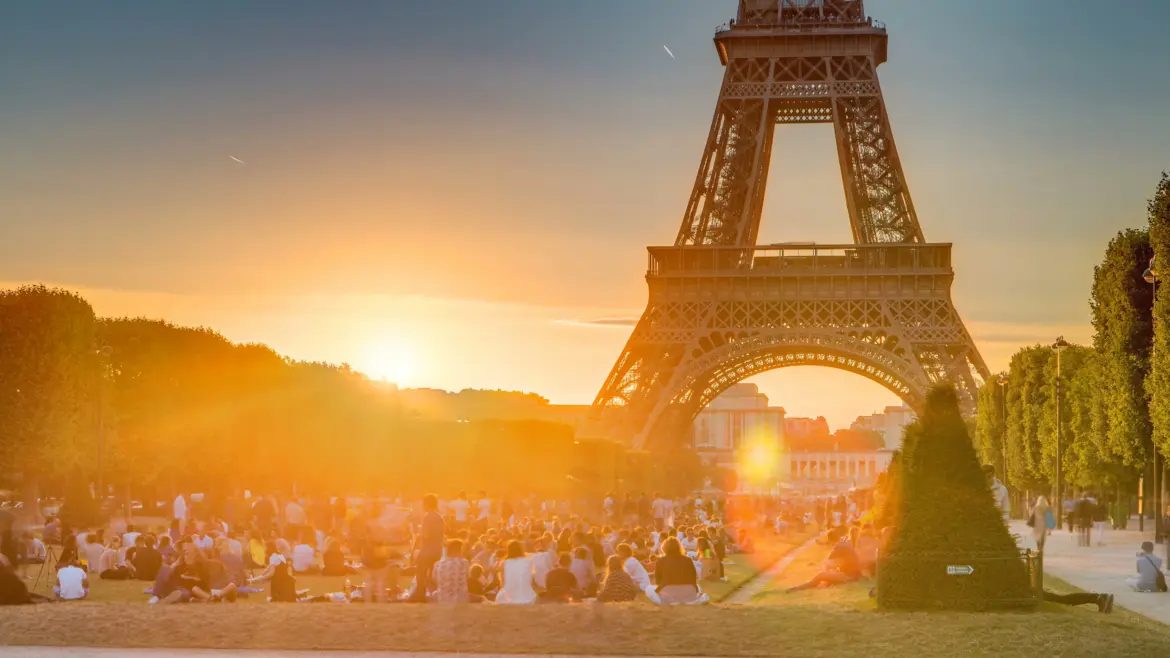 Picnic on the Champ de Mars, Paris, France