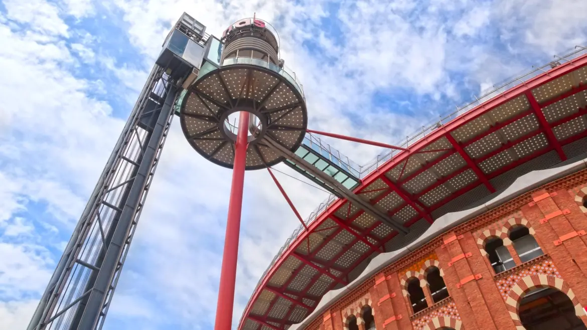 Exterior elevator, Arenas de Barcelona, Barcelona, Spain