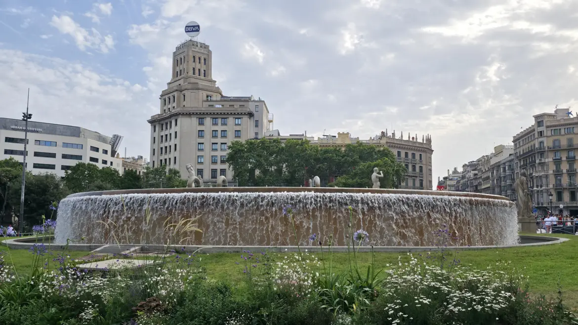 Fountain, Plaça de Catalunya, Barcelona, Spain