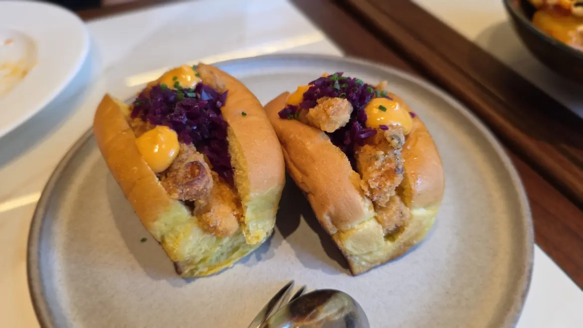 Crispy Octopus Brioche, Can Bo vins & tapes, Grand Hotel Central, Barcelona, Spain