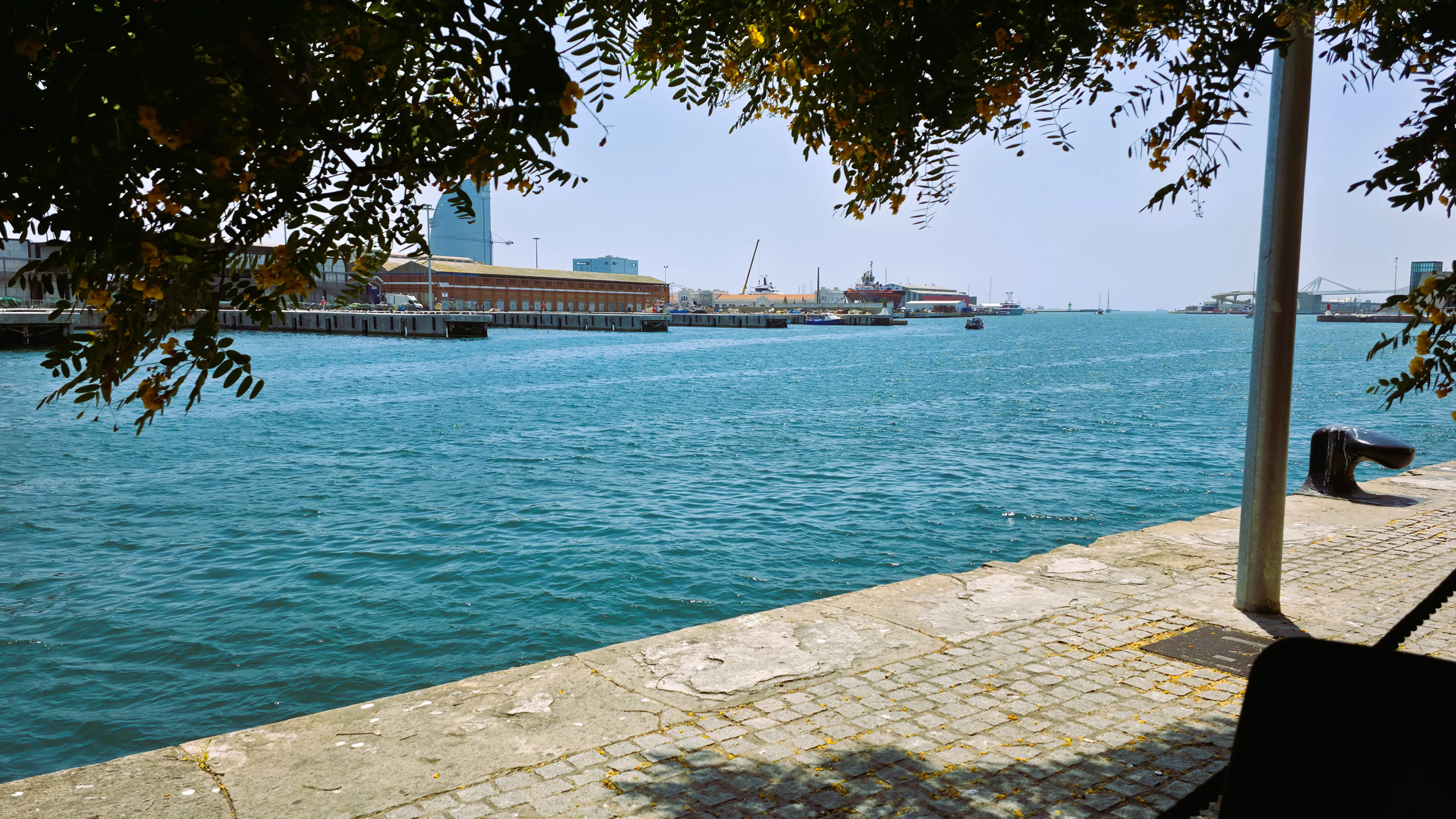 Port Vell view, Kurz & Gut Maremagnum, Barcelona, Spain