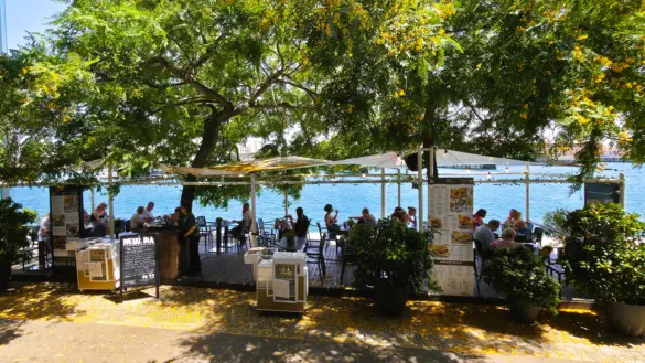 Kurz & Gut Maremagnum, Port Vell, Barcelona, Spain