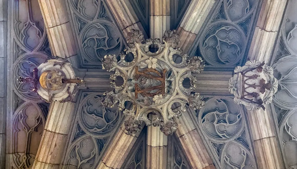Underside of the Pont del Bisbe (Bishop’s Bridge), Barcelona, Spain