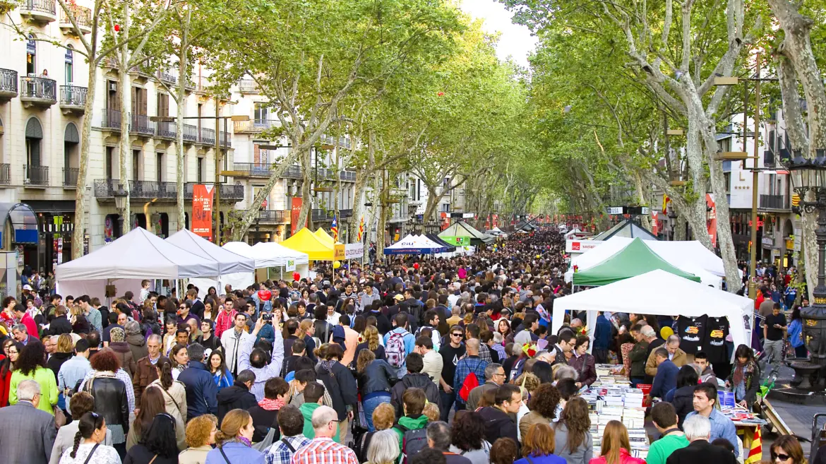 La Diada de Sant Jordi (Saint George’s Day), La Rambla, Barcelona, Spain