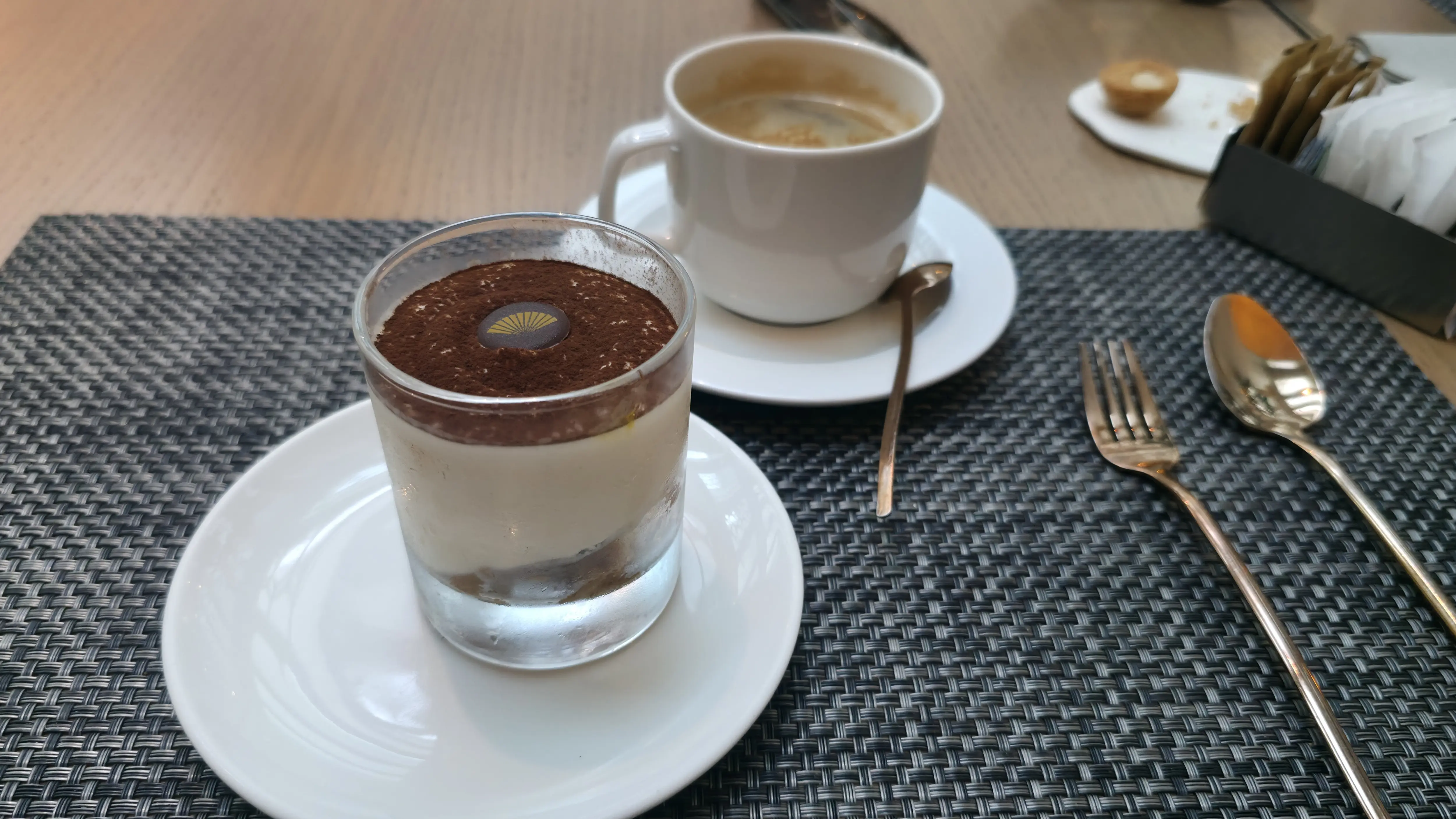 Tiramisu, Blanc, Mandarin Oriental, Barcelona, Spain