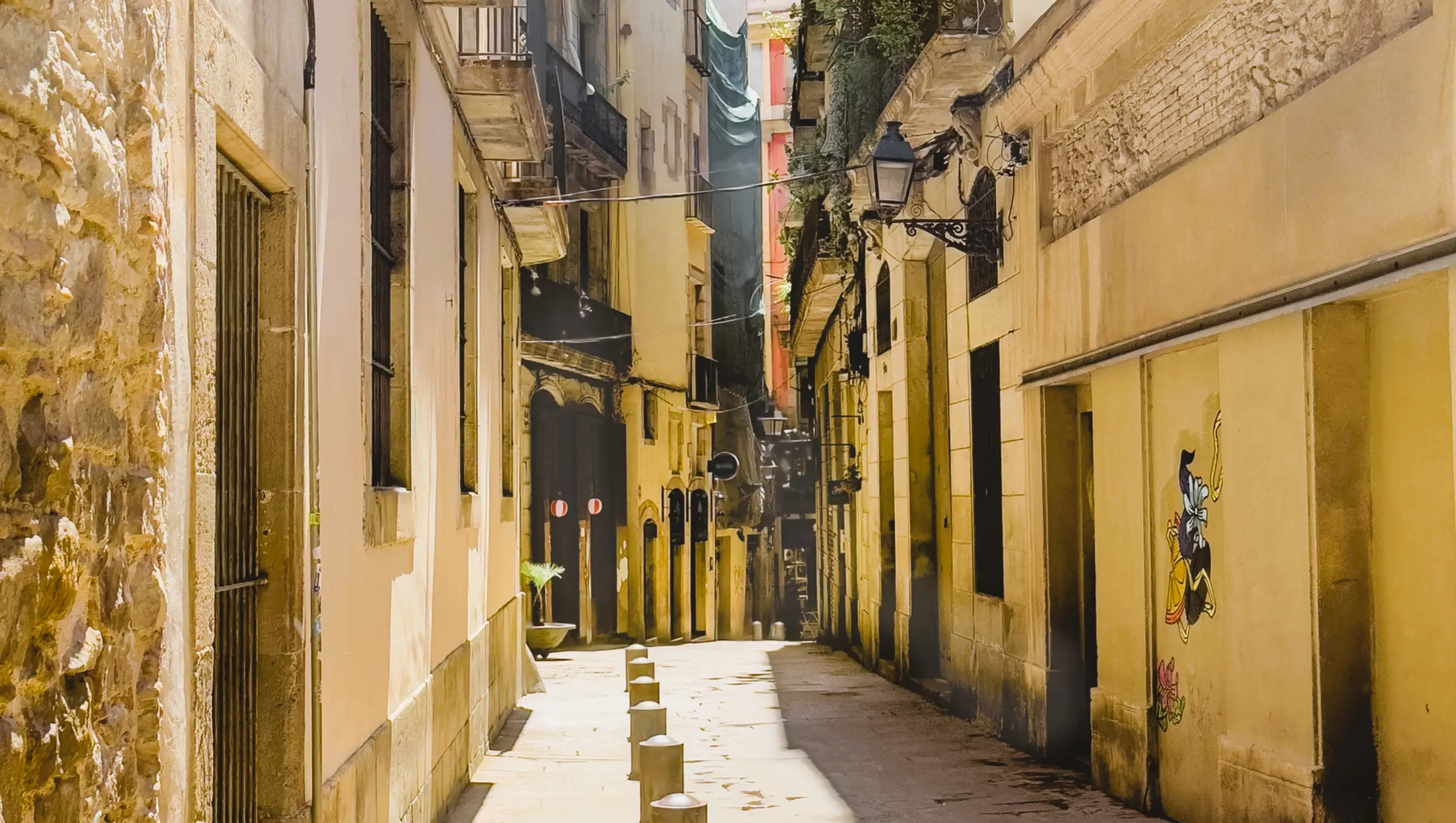 Carrer de Sant Ramon del Call, Jewish Quarter, Barcelona, Spain