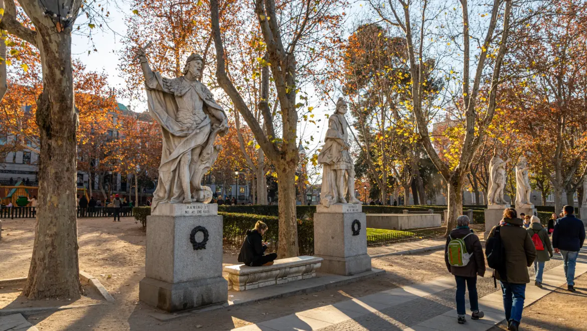 Statues, Plaza de Oriente, Madrid, Spain