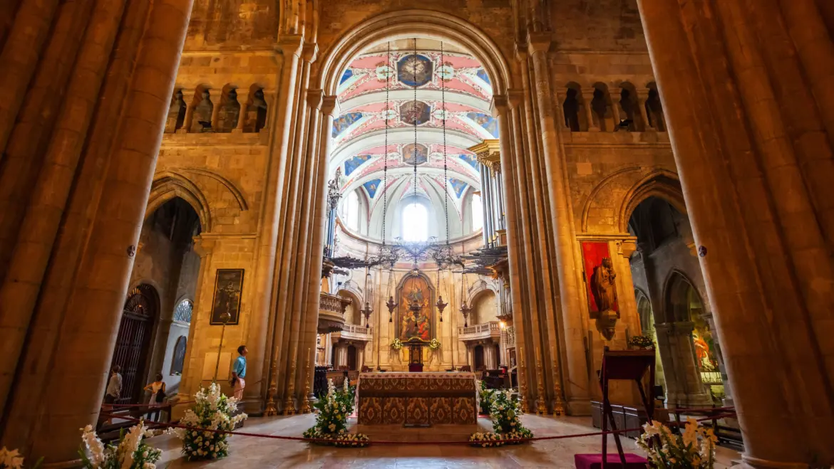 The altar, Lisbon Cathedral (Sé), Lisbon, Portugal