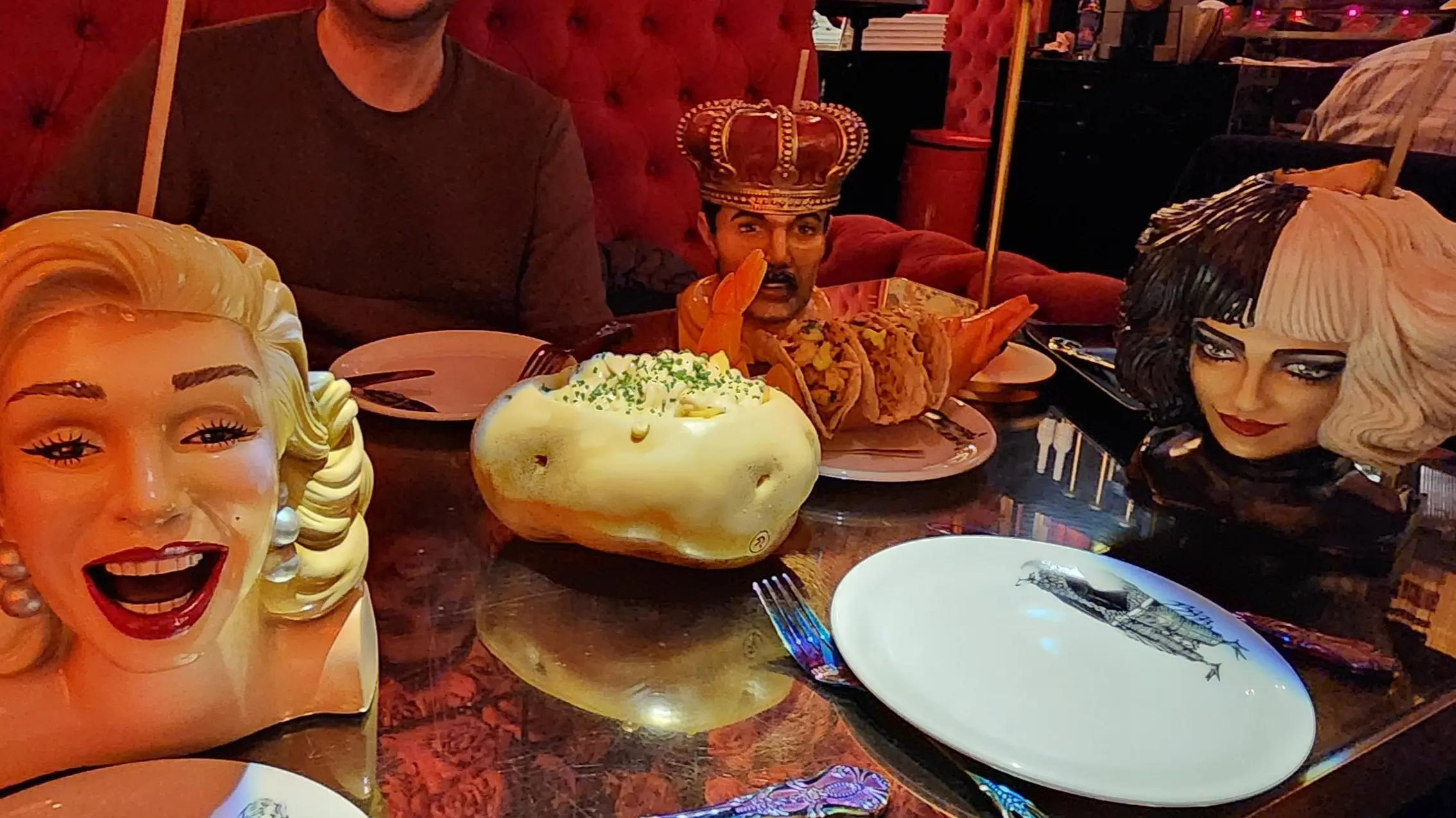 Inclán Brutal Bar, Huertas, Madrid, Spain