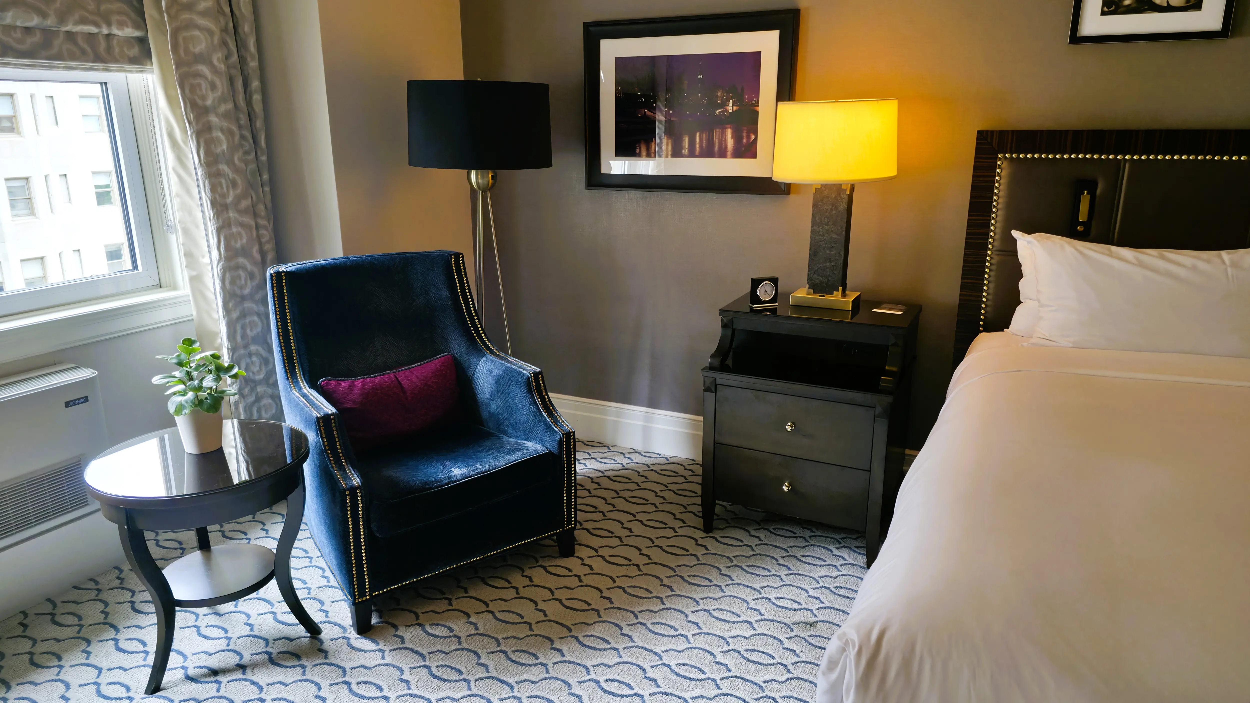 Fairmont Gold King room, Château Laurier, Ottawa, Canada