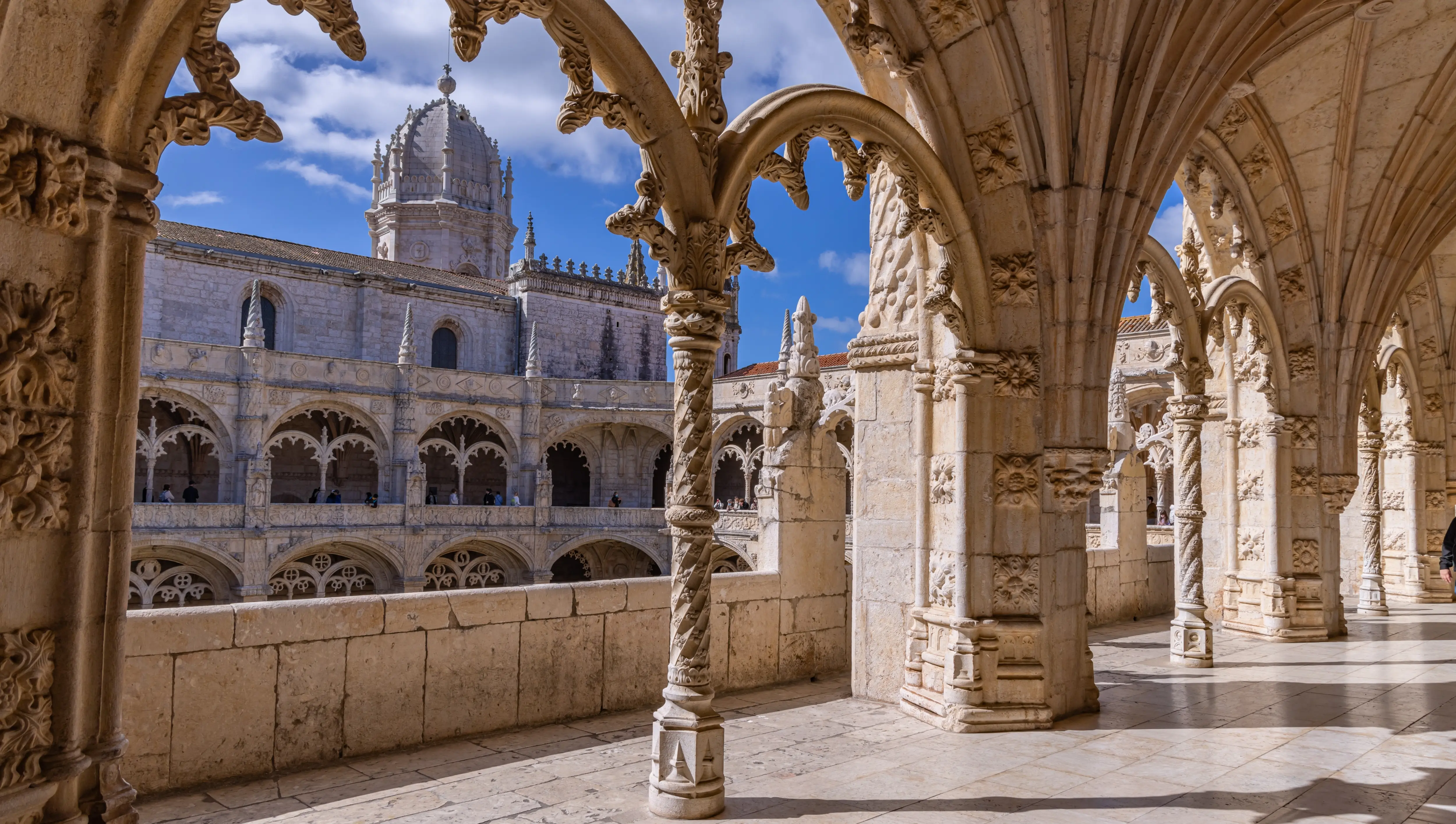 Decorated cloister arches, Jerónimos Monastery, Belém, Lisbon, Portugal