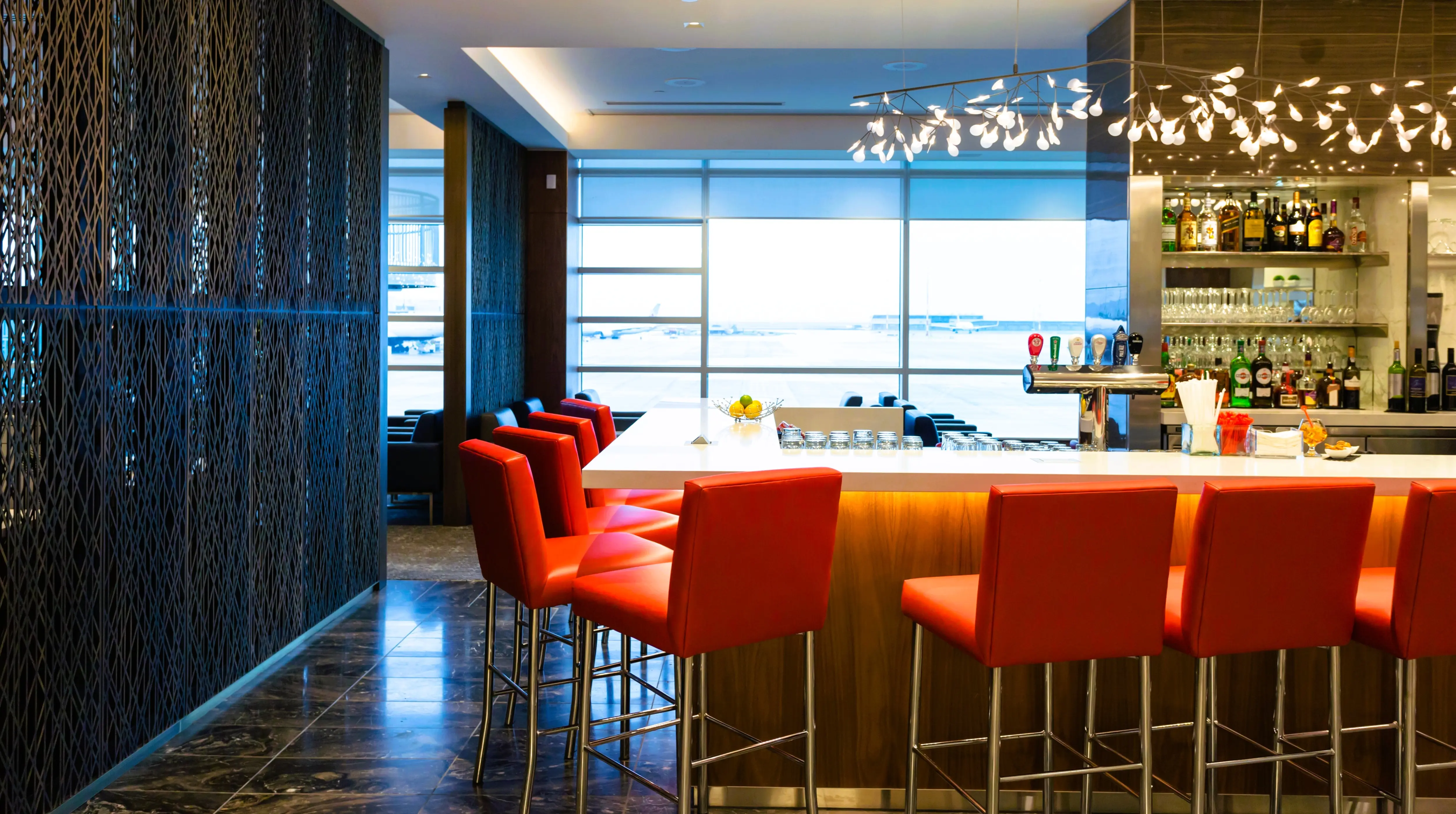 Air Canada Maple Leaf Lounge, Canada