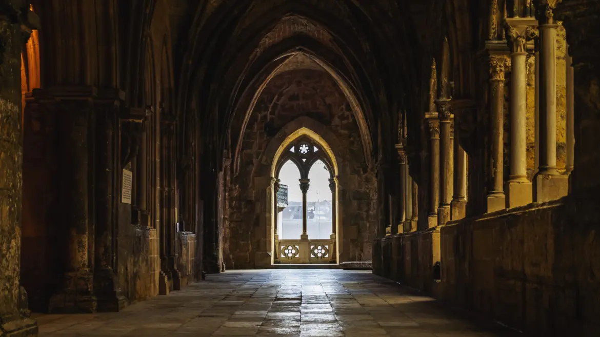 Cloister, Lisbon Cathedral (Sé), Lisbon, Portugal