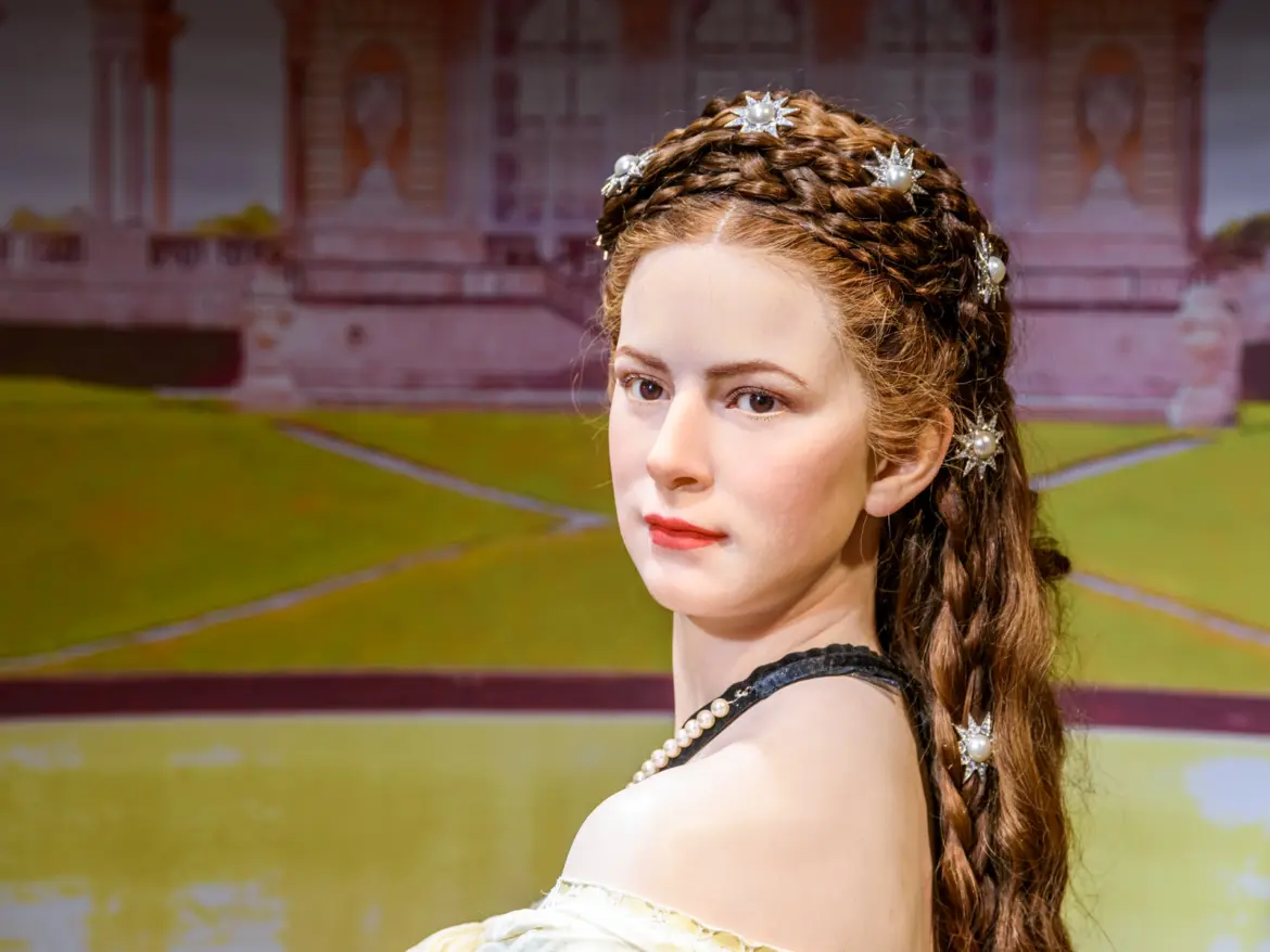 Wax figure of Empress Elisabeth (Sisi) at Madame Tussauds Vienna, capturing the empress in her iconic imperial style