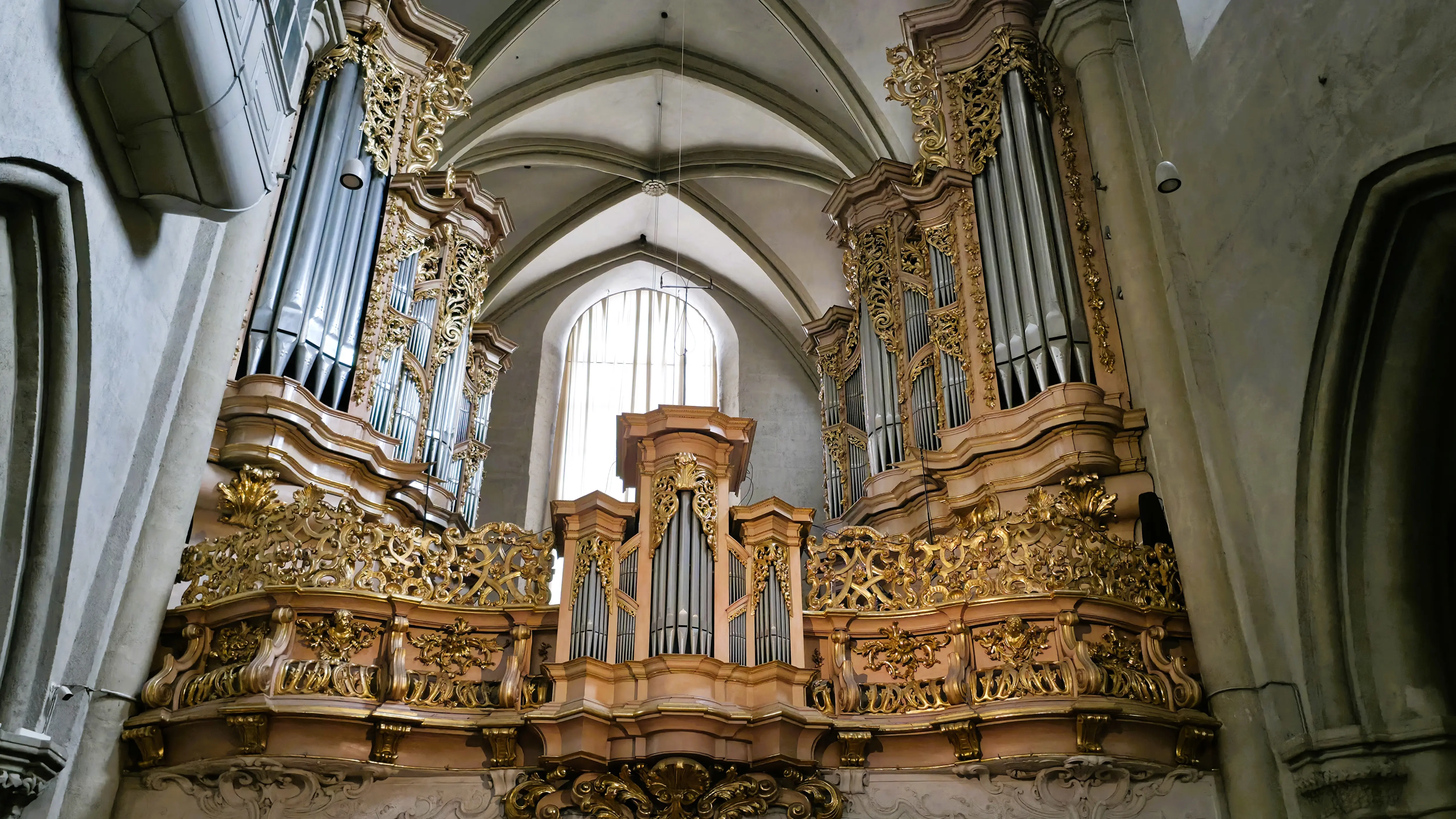 The grand pipe organ inside St. Michael’s Church in Vienna