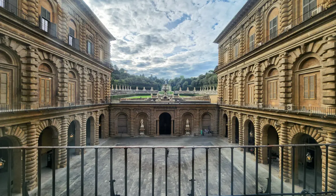 The Cortile dell’Ammannati, the grand Renaissance courtyard of Pitti Palace in Florence, showcasing monumental architecture and Medici-era elegance