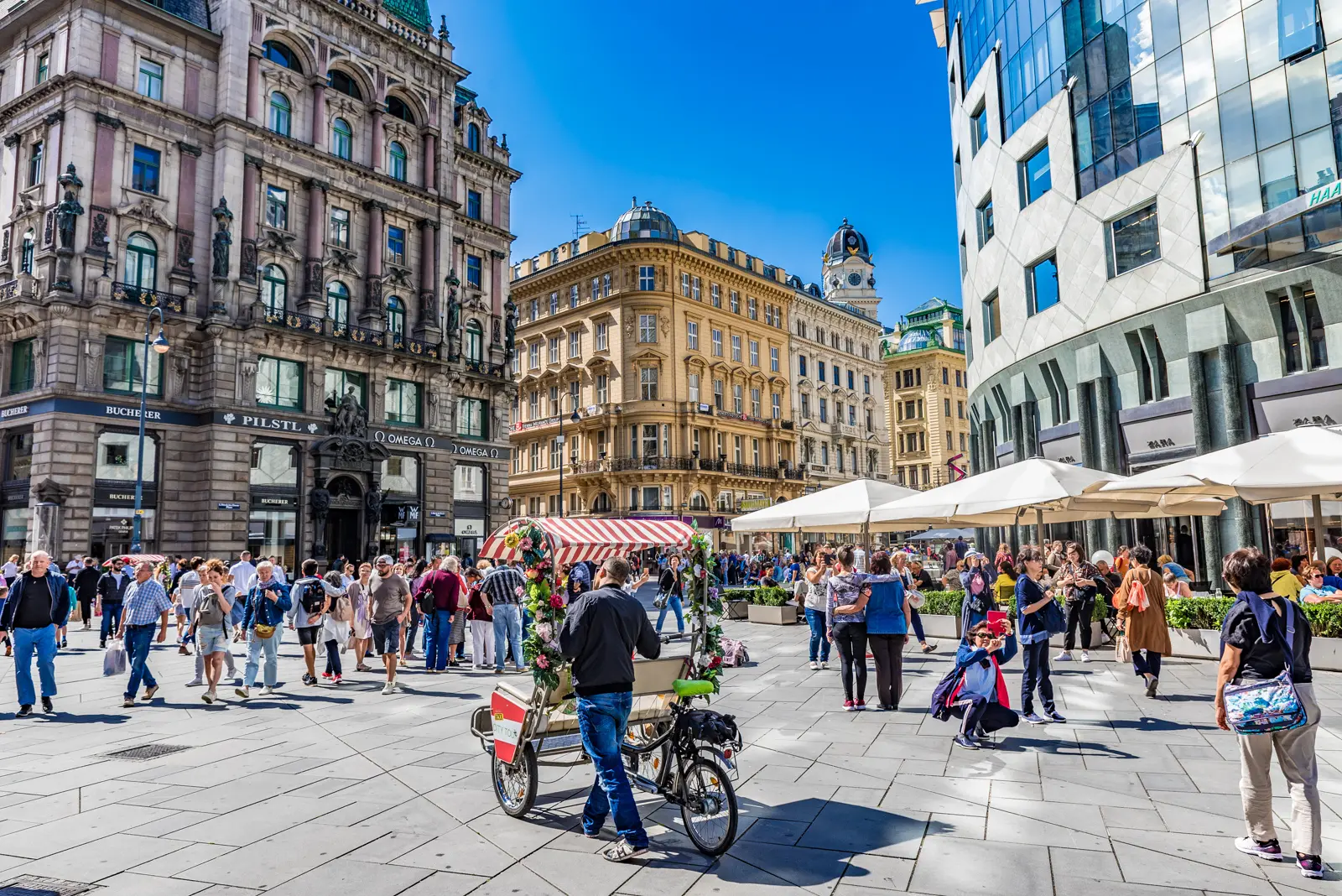 Stephansplatz in Vienna with Palais Equitable visible on the left, showcasing its ornate Neo-Renaissance facade