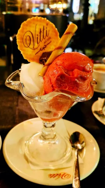 Postcards from the Roman table