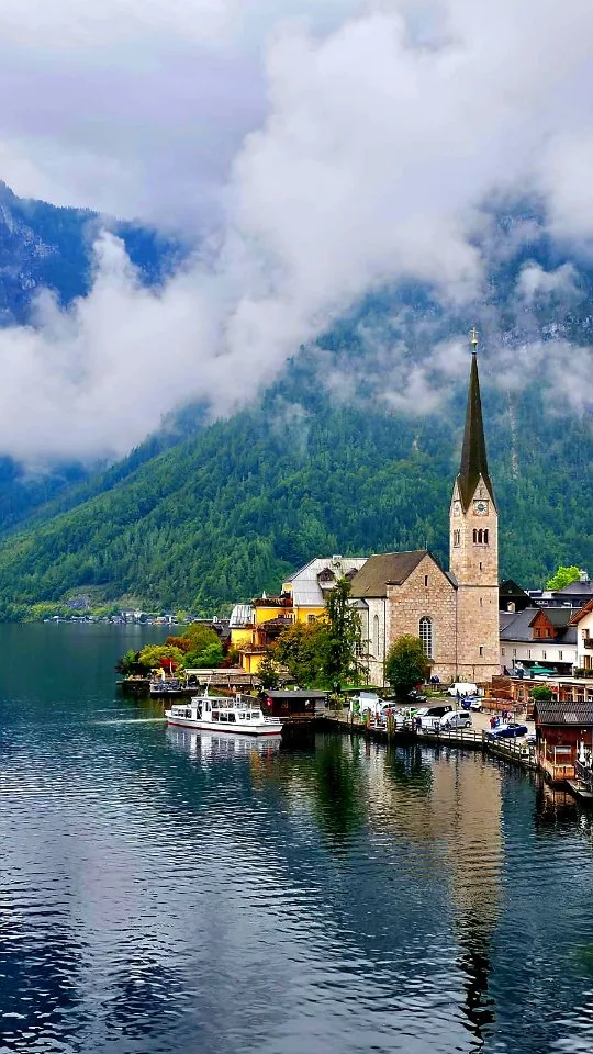 Even under a cloudy sky, Hallstatt feels like something out of a dream